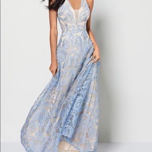 Xtraordinary formal dress